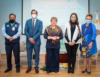 Durante un acto institucional, la titular de la Codhem, Myrna Araceli García Morón, informó el inicio de la capacitación y profesionalización constante de los operadores jurídicos del organismo, ante la ministra en retiro de la SCJN, Margarita Beatriz Luna Ramos.