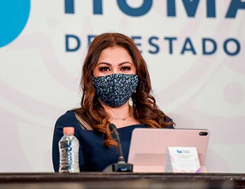 La titular de la CODHEM Myrna Araceli García Morón, participa en un acto institucional para llamar a elevar a rango constitucional el derecho humano a la buena administración pública en el Estado de México.